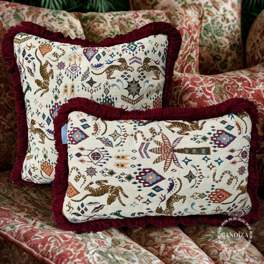 Kussen Selva boho - 50x30 cm – Jacquard met botanisch design en rode franjerand
